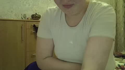 Curvy online show from April 26, 5:10 pm