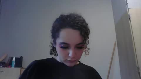 curvyyus online show from February 11, 12:10 pm