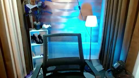 BBY CURLYHANNA online show from May 30, 5:10 pm