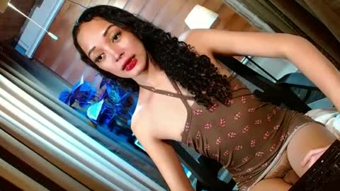 BBY CURLYHANNA online show from July 6, 3:03 pm