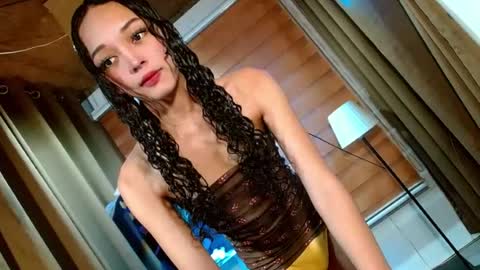 BBY CURLYHANNA online show from July 24, 10:46 am
