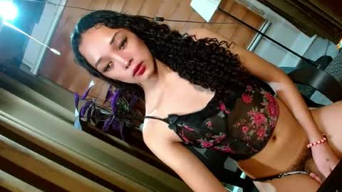 BBY CURLYHANNA online show from July 28, 4:39 pm