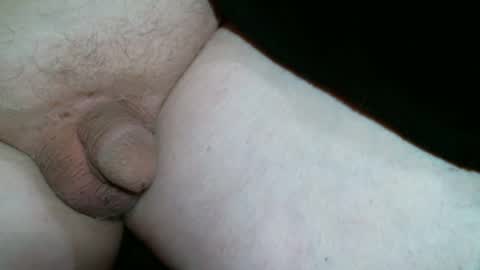 Snapshot of cutandwaxed2 chatting on September 17, 12:40 pm BI SMOOTH MATURE SUB online show from September 17, 12:40 pm