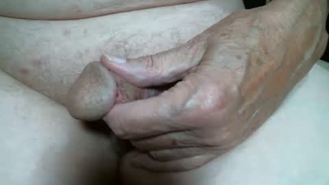 Snapshot of cutandwaxed2 chatting on October 5, 12:14 pm BI SMOOTH MATURE SUB online show from October 5, 12:14 pm