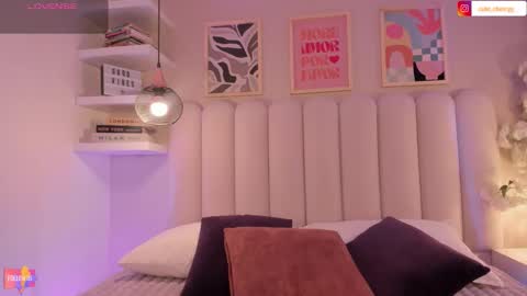 Snapshot of cute__cherry_ chatting on October 30, 8:31 pm Amber online show from October 30, 8:31 pm