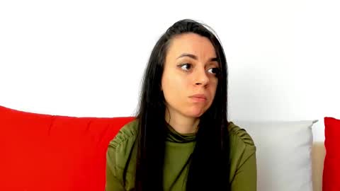 Snapshot of cute_angel95 chatting on February 24, 2:15 pm cute_angel95 online show from February 24, 2:15 pm