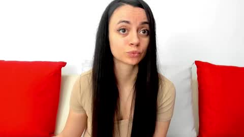 Snapshot of cute_angel95 chatting on March 5, 6:56 pm cute_angel95 online show from March 5, 6:56 pm