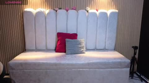 Snapshot of cute_angel_1 chatting on May 7, 2:50 am cute_angel_1 online show from May 7, 2:50 am