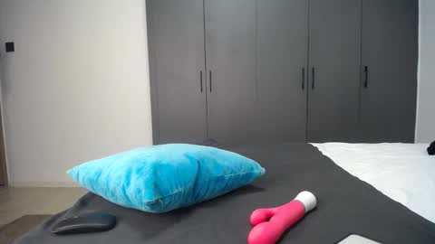 Snapshot of cute_ass18 chatting on June 3, 8:03 pm Liya online show from June 3, 8:03 pm