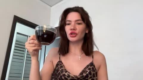 cute_bubbles online show from July 19, 9:57 am