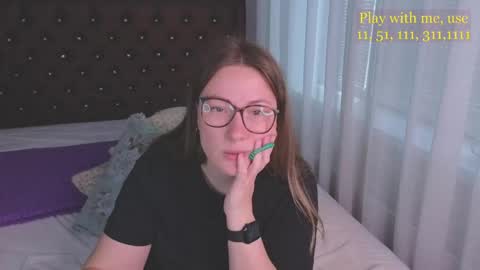 Snapshot of cute_darina chatting on May 30, 4:53 am Everyday stream in the same time online show from May 30, 4:53 am