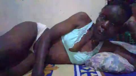 Snapshot of cute_divah4 chatting on November 10, 4:00 am cute_divah4 online show from November 10, 4:00 am