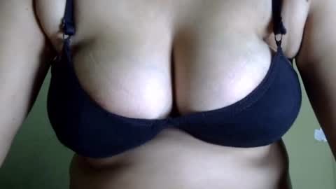 Snapshot of cute_diyu chatting on October 17, 4:26 am Diyu online show from October 17, 4:26 am