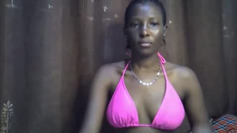 Snapshot of cute_emmy1 chatting on October 12, 7:02 pm cute_emmy1 online show from October 12, 7:02 pm