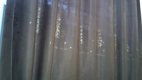 Snapshot of cute_emmy1 chatting on October 23, 9:30 am cute_emmy1 online show from October 23, 9:30 am