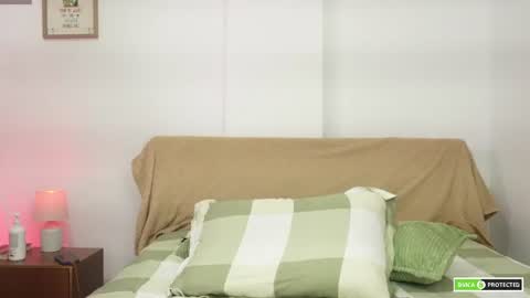 Snapshot of cute_erelis chatting on July 14, 3:33 am You Erelis online show from July 14, 3:33 am