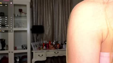 Snapshot of cute_fox_girl chatting on November 14, 7:40 am Anne online show from November 14, 7:40 am