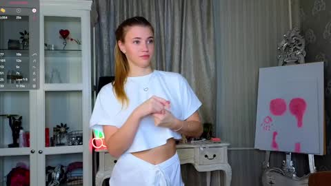 Snapshot of cute_fox_girl chatting on November 29, 7:44 am Anne online show from November 29, 7:44 am