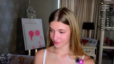 Snapshot of cute_fox_girl chatting on June 2, 8:38 am Anne online show from June 2, 8:38 am