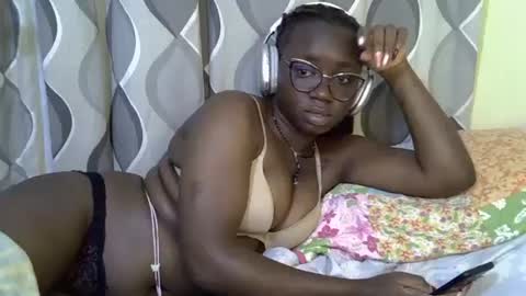 Snapshot of cute_gee chatting on May 20, 10:49 pm daddysdoll online show from May 20, 10:49 pm