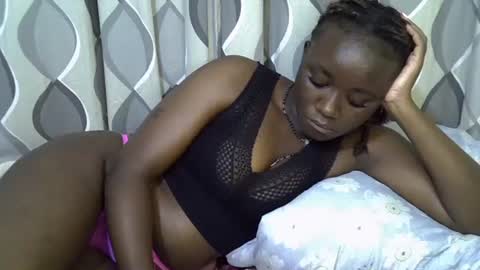 Snapshot of cute_gee chatting on May 28, 9:01 pm daddysdoll online show from May 28, 9:01 pm