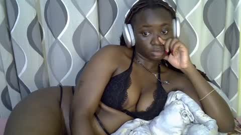 Snapshot of cute_gee chatting on June 27, 9:20 pm daddysdoll online show from June 27, 9:20 pm