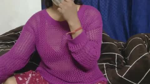 Snapshot of cute_kashmira99 chatting on January 2, 6:01 pm kashmira online show from January 2, 6:01 pm