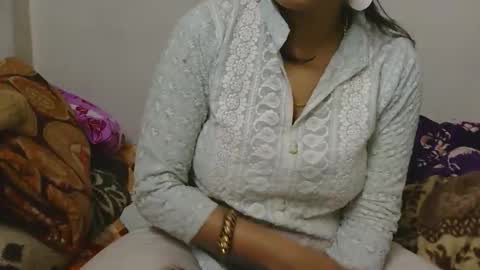 Snapshot of cute_kashmira99 chatting on November 24, 5:34 pm kashmira online show from November 24, 5:34 pm