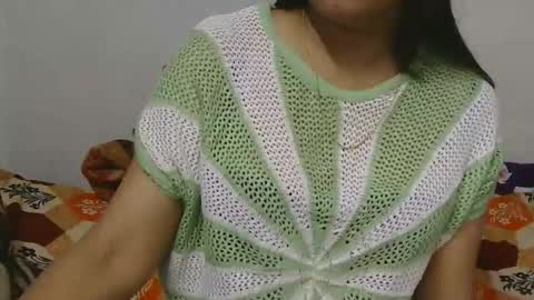 Snapshot of cute_kashmira99 chatting on December 2, 2:50 am kashmira online show from December 2, 2:50 am