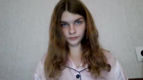 Snapshot of cute_kitte chatting on December 14, 7:14 pm cute_kitte online show from December 14, 7:14 pm