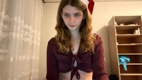 Snapshot of cute_kitte chatting on January 1, 6:38 pm cute_kitte online show from January 1, 6:38 pm