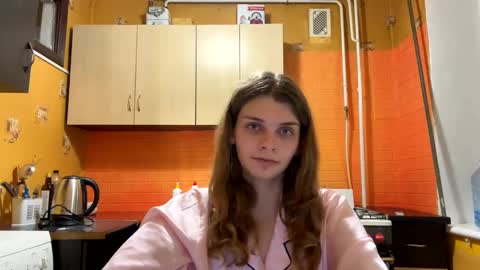 Snapshot of cute_kitte chatting on January 2, 10:44 pm cute_kitte online show from January 2, 10:44 pm