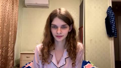 Snapshot of cute_kitte chatting on September 27, 4:12 pm cute_kitte online show from September 27, 4:12 pm