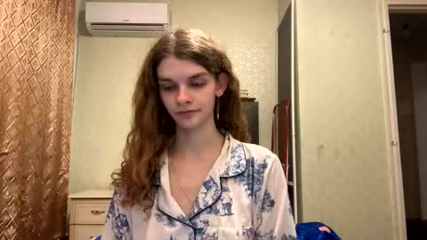 Snapshot of cute_kitte chatting on November 12, 9:14 pm cute_kitte online show from November 12, 9:14 pm
