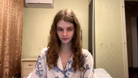 Snapshot of cute_kitte chatting on December 2, 7:20 pm cute_kitte online show from December 2, 7:20 pm