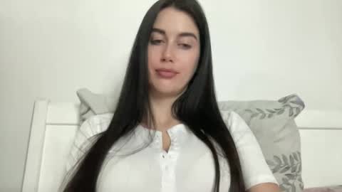 Snapshot of cute_kriss94 chatting on May 5, 7:55 pm cute_kriss94 online show from May 5, 7:55 pm