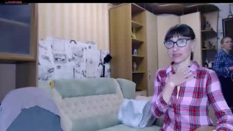 cute_lion_ online show from November 15, 11:51 am