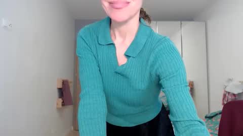 cute_lion_ online show from April 30, 12:22 pm