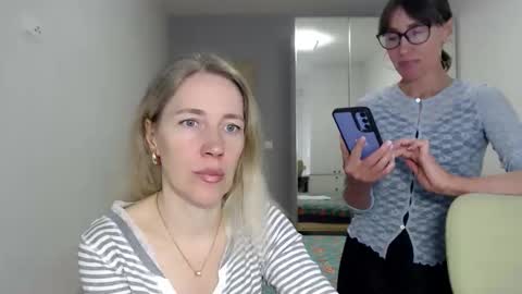 cute_lion_ online show from May 8, 2:33 pm