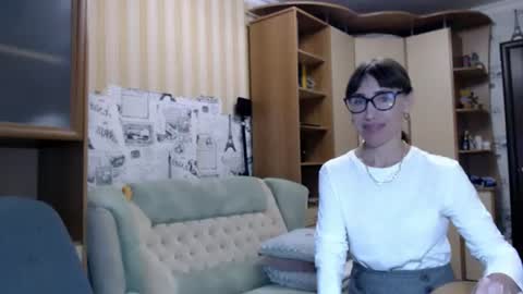 cute_lion_ online show from June 15, 1:13 pm