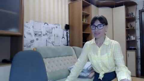cute_lion_ online show from June 28, 11:38 am