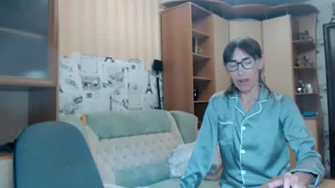 cute_lion_ online show from July 10, 12:19 pm