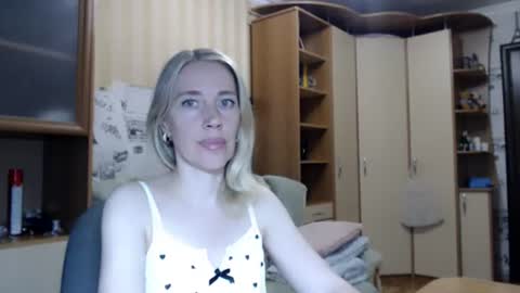 cute_lion_ online show from July 15, 7:41 pm