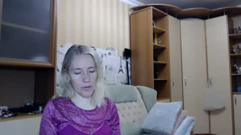 cute_lion_ online show from July 21, 12:18 pm