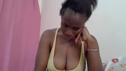 cute_lizah online show from February 20, 7:55 am