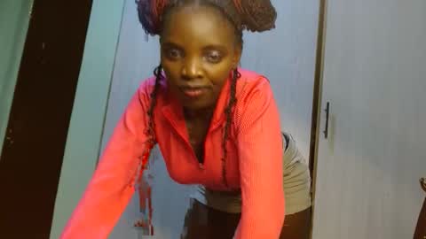 cute_lorna online show from April 28, 2:33 pm