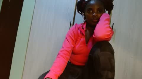 cute_lorna online show from April 29, 2:37 am