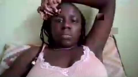 Snapshot of cute_melannin chatting on June 12, 8:24 am tiff flavian online show from June 12, 8:24 am