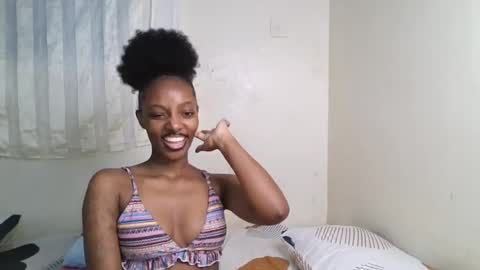 cute messy online show from June 24, 10:42 pm
