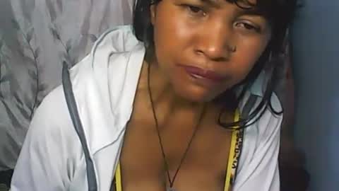 Snapshot of cute_moll chatting on October 1, 8:20 am murielle online show from October 1, 8:20 am